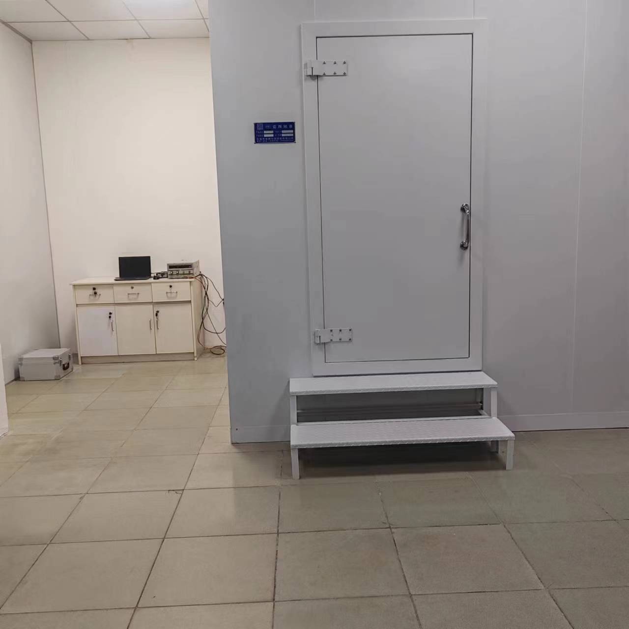 儀器設備